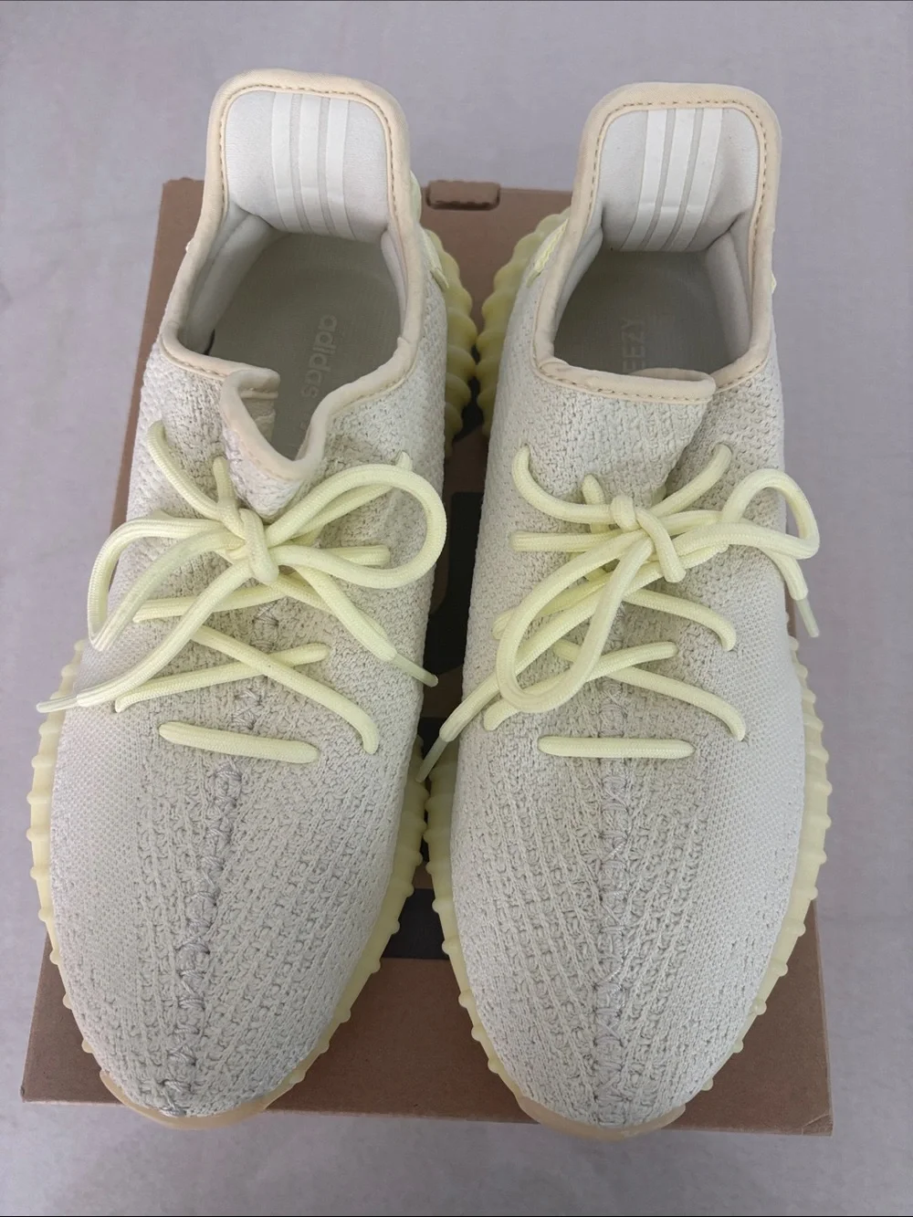 Yeezy Boost 350 V2 - in Butter